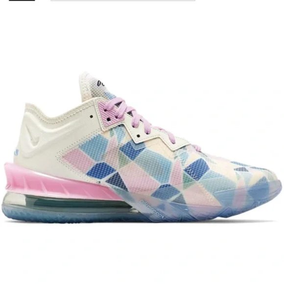 Nike atmos x LeBron 18 Low \'Sakura\' CV7562-101 main image 6